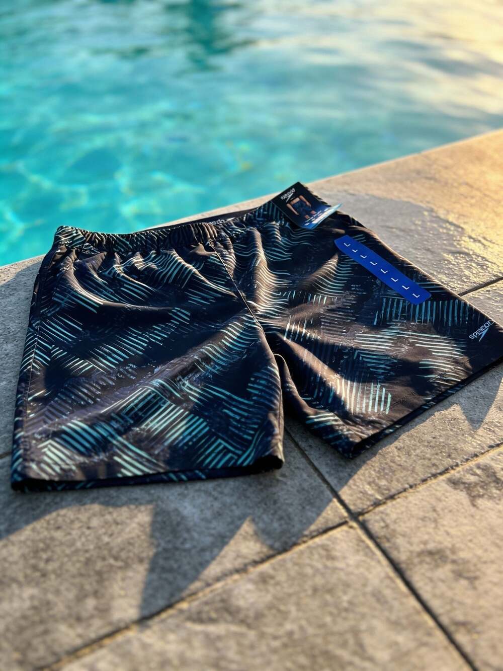 Speedo Tech Volley Swim Shorts Men's Large Black Blue Geometric